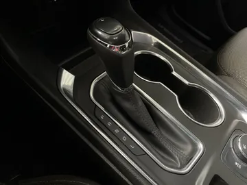 2019 Chevrolet Traverse - image 24