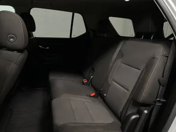 2019 Chevrolet Traverse - image 15