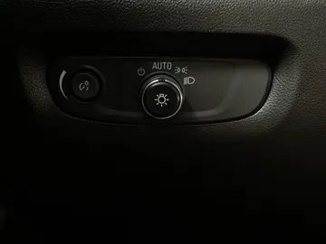 2019 Chevrolet Traverse - image 16