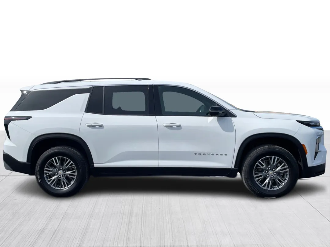 2025 Chevrolet Traverse for sale - photo 2