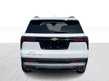 2025 Chevrolet Traverse - image 12