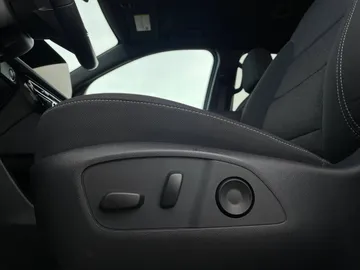 2025 Chevrolet Traverse - image 25
