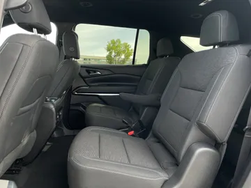 2025 Chevrolet Traverse - image 15