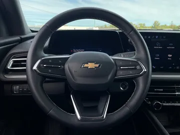 2025 Chevrolet Traverse - image 17
