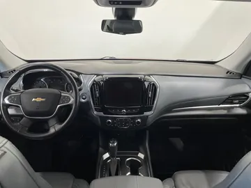 2019 Chevrolet Traverse - image 4