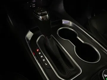 2020 Chevrolet Traverse - image 35