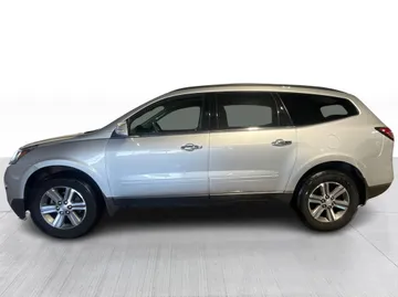 2017 Chevrolet Traverse - image 10