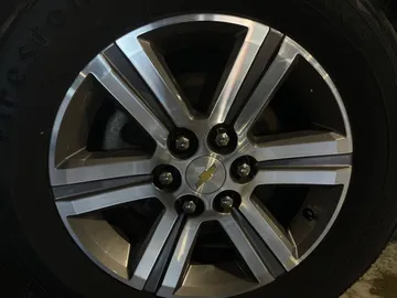 2017 Chevrolet Traverse - image 6