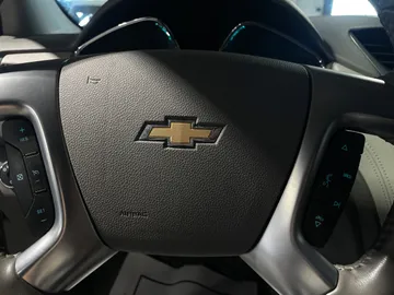 2017 Chevrolet Traverse - image 18