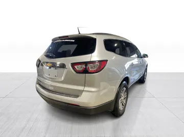 2017 Chevrolet Traverse - image 14