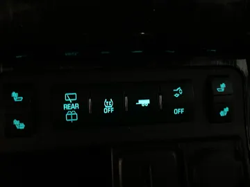 2017 Chevrolet Traverse - image 25