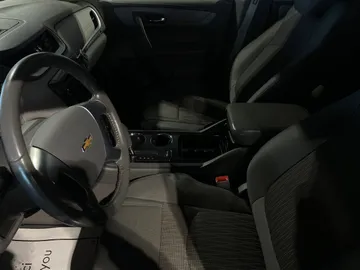 2017 Chevrolet Traverse - image 3