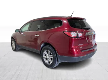 2016 Chevrolet Traverse - image 10