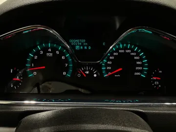 2016 Chevrolet Traverse - image 17