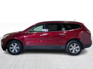 2016 Chevrolet Traverse - image 9