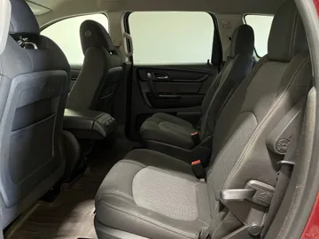 2016 Chevrolet Traverse - image 14