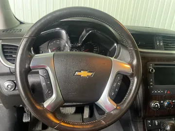 2017 Chevrolet Traverse - image 18