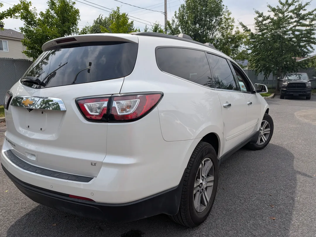 2017 Chevrolet Traverse — photo 3