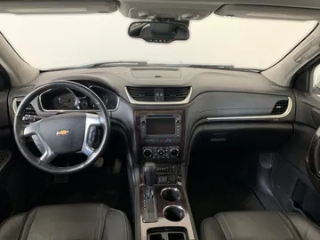2017 Chevrolet Traverse - image 22