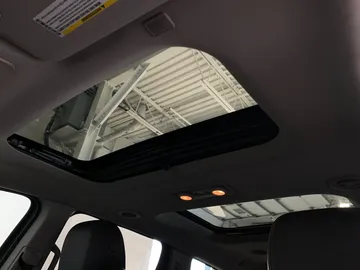 2017 Chevrolet Traverse - image 12