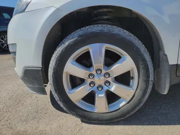 2017 Chevrolet Traverse - image 10