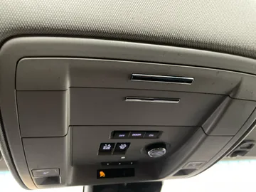2020 Chevrolet Tahoe - image 17