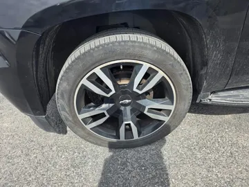 2020 Chevrolet Tahoe - image 7