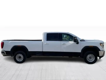 2020 GMC Sierra 2500HD - image 2