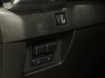 2024 GMC Canyon - image 28