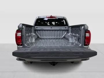 2024 GMC Canyon - image 13