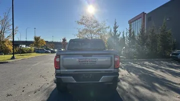 2024 GMC Canyon - image 6