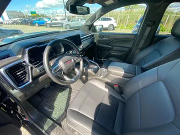 2024 GMC Canyon - image 8