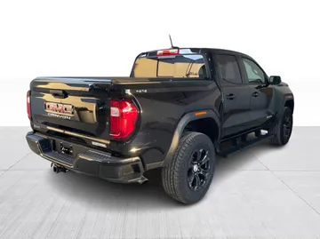 2024 GMC Canyon - image 12
