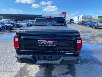 2024 GMC Canyon - image 7