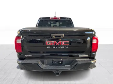 2024 GMC Canyon - image 10