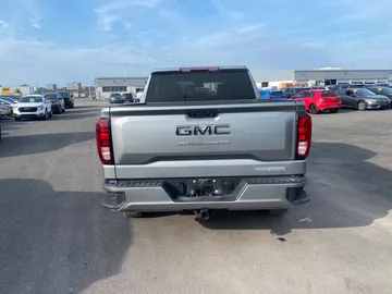 2024 GMC Sierra 1500 - image 7
