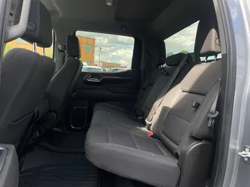 2024 GMC Sierra 1500 - image 15