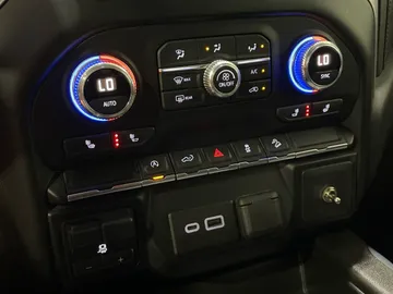 2020 GMC Sierra 1500 - image 20