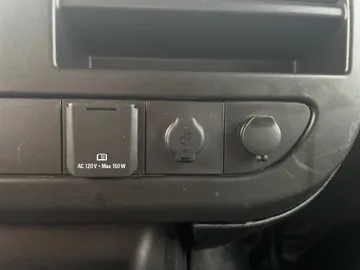 2021 GMC Savana Cargo Van - image 20