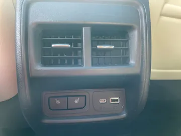 2019 Cadillac XT4 - image 29