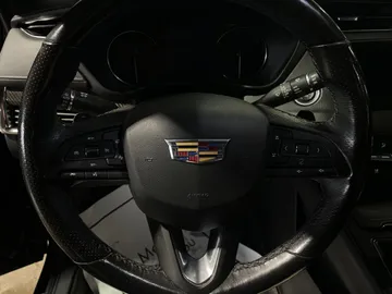 2019 Cadillac XT4 - image 19