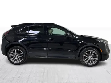 2020 Cadillac XT4 - image 2