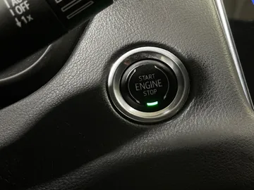 2020 Cadillac XT4 - image 23