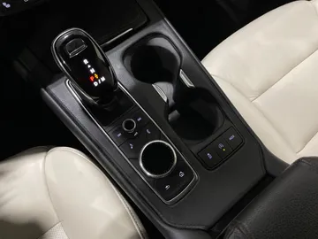 2020 Cadillac XT4 - image 28