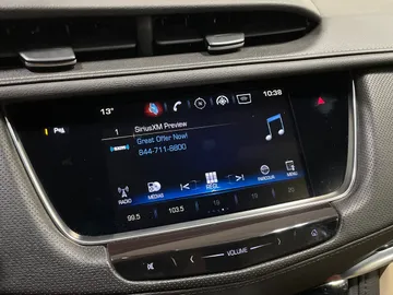 2018 Cadillac XT5 - image 30
