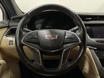 2018 Cadillac XT5 - image 15