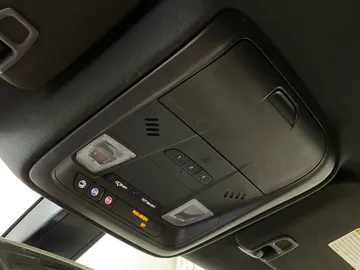 2018 Cadillac XT5 - image 13