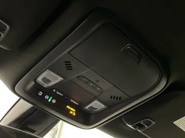 2020 Cadillac XT5 - image 16
