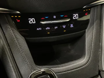 2020 Cadillac XT5 - image 21