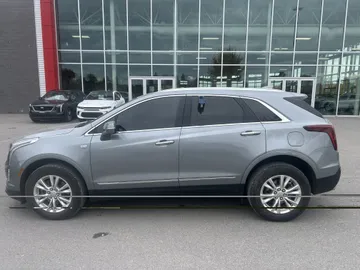 2024 Cadillac XT5 - image 4